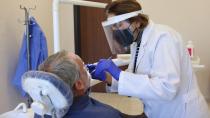 Antalya Büyükşehir Belediyesi'nin Ücretsiz Diş Sağlığı Hizmetine Yoğun İlgi